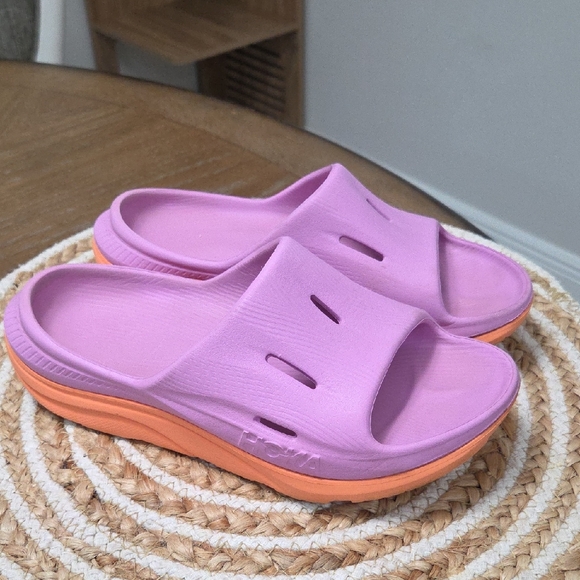 Hoka Shoes - Hoka One Ora Recovery Slide, Size 4Y/ Womans 7